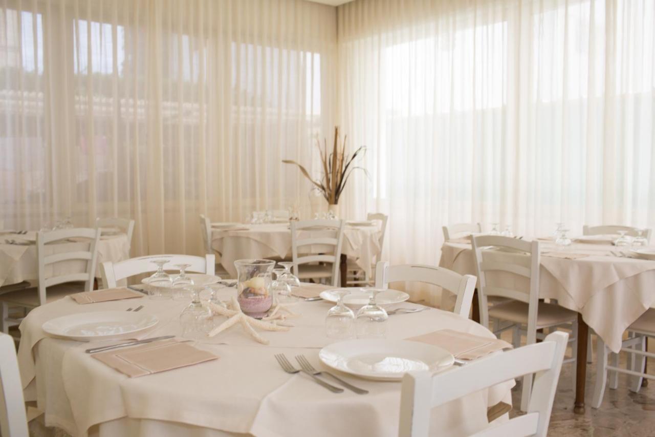 Hotel Trieste Cesenatico Ngoại thất bức ảnh